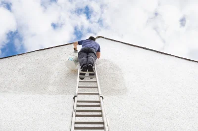 Peinture extérieure au Juch — façades et ravalement